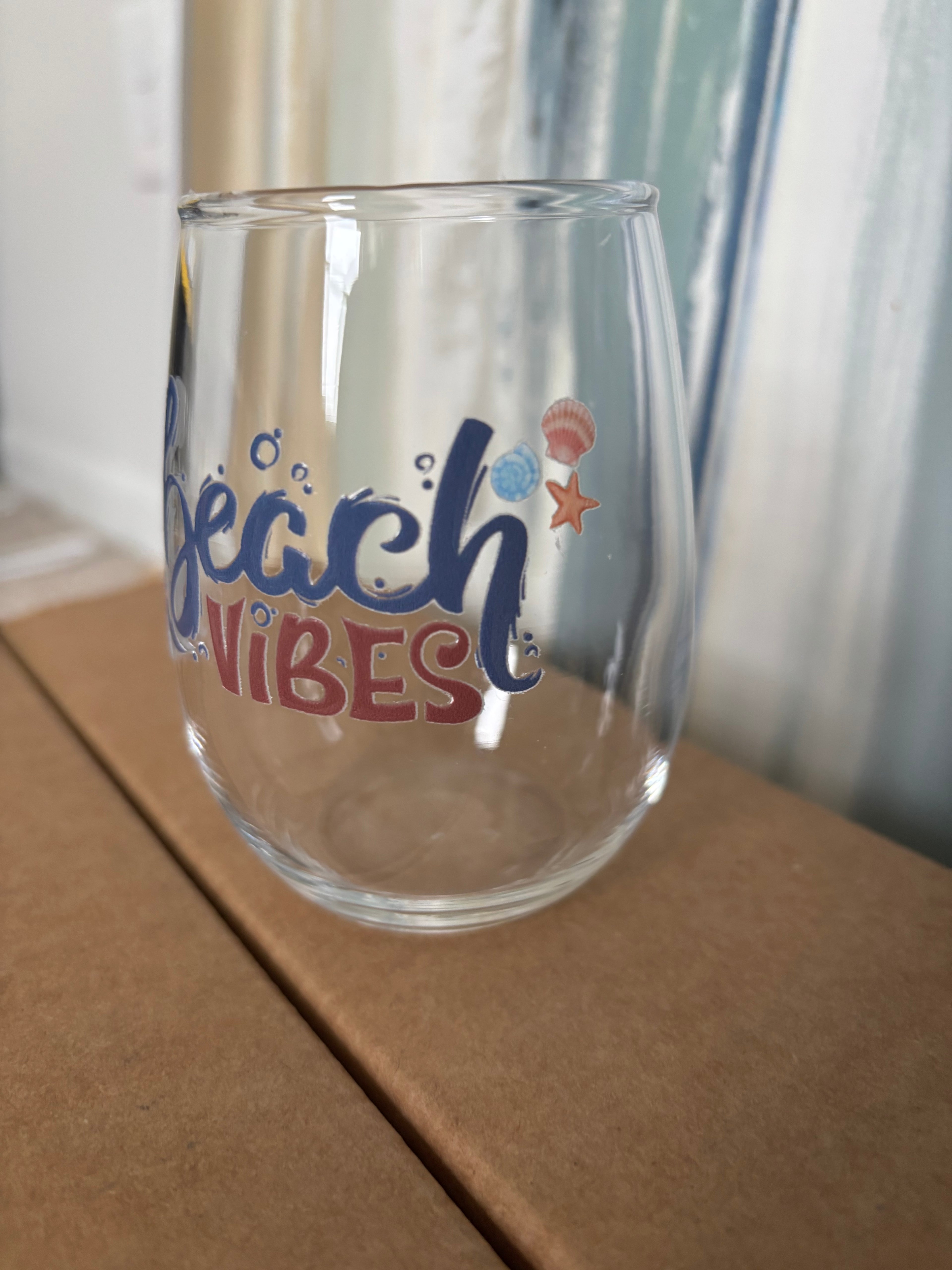 Beach Vibes Stemless Wine Glass (Size 8.5oz)